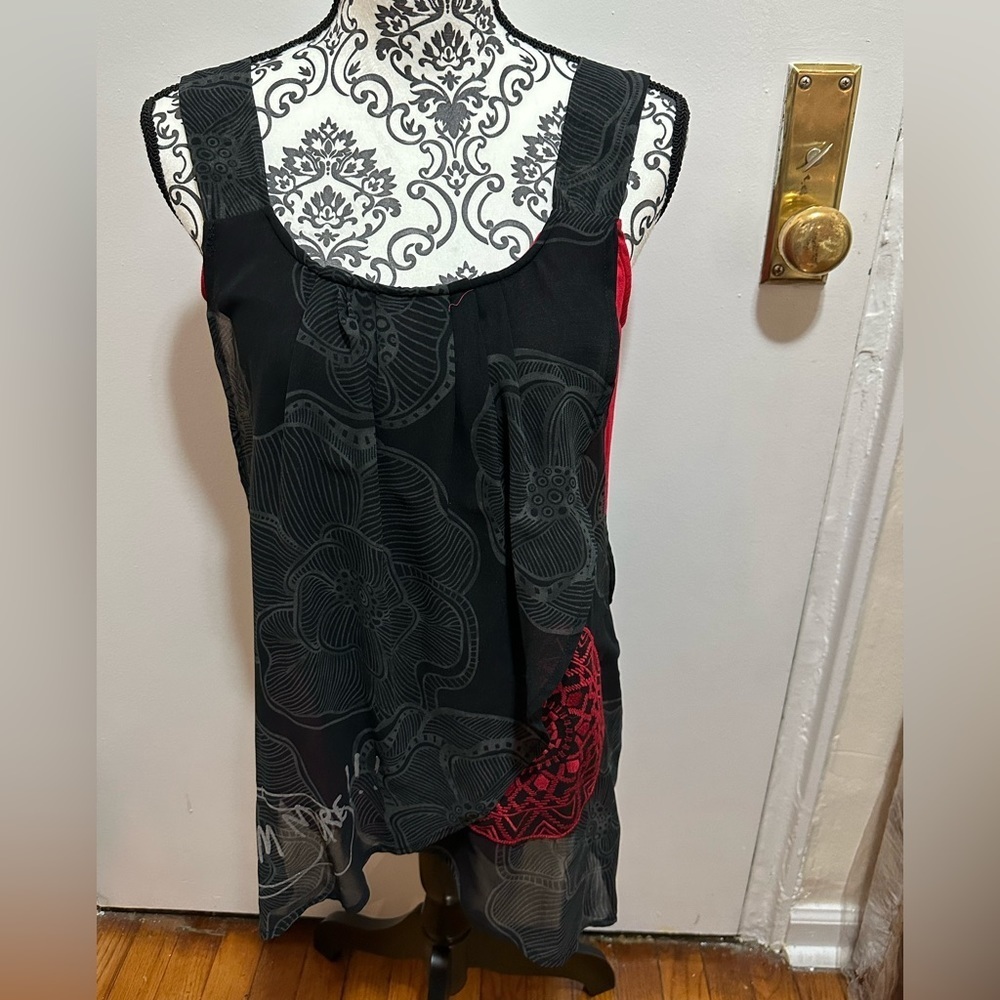 NWOT Very cute Desigual sleeveless top